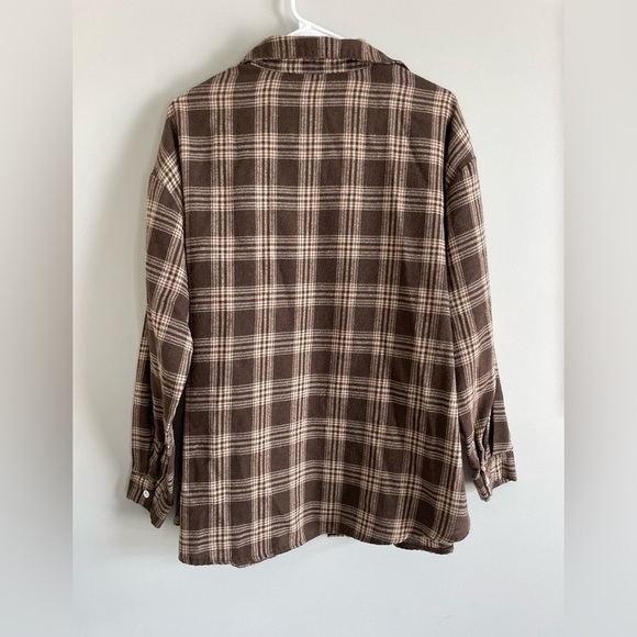 Fall Trendy Flannel Long-sleeve Shirt in Brown & Beige Tones - Picture 7 of 8